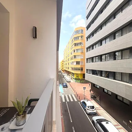 P57 Flat Apartment Las Palmas / Gran Canaria