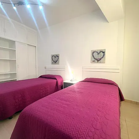 P57 Flat Apartment *