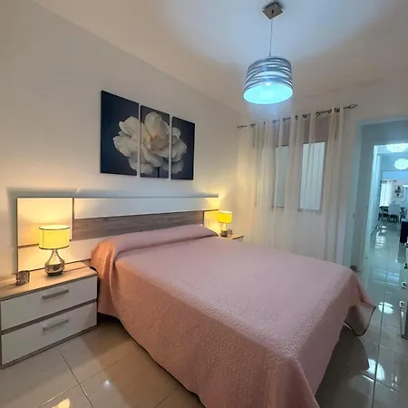 P57 Flat Apartment *